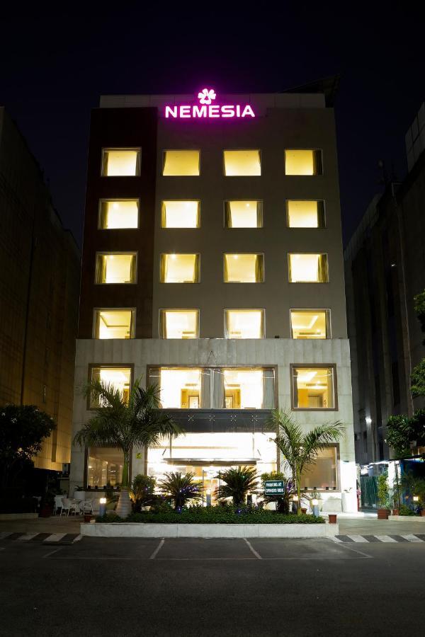 Nemesia City Center - Gurugram, Sector 29 Hotell Gurgaon Eksteriør bilde